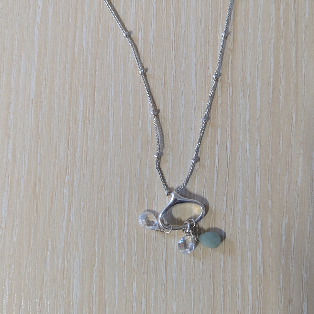 Elegant Silver Necklace with Crystal Accents